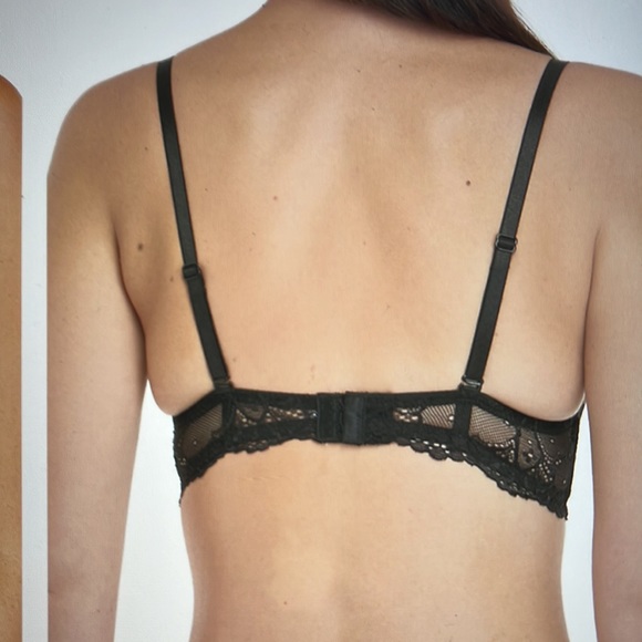 Set of 2 Lace Push up Bras - Picture 7 of 8